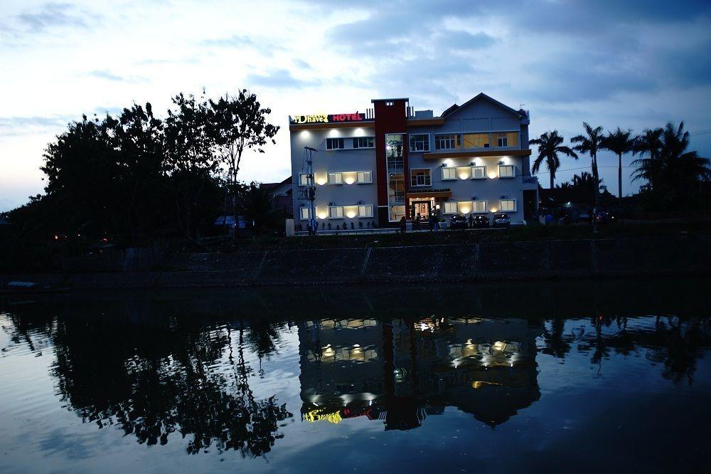 Hotel O Padang City Center Near Pantai Padang Formerly D'Dhave Hotel Esterno foto